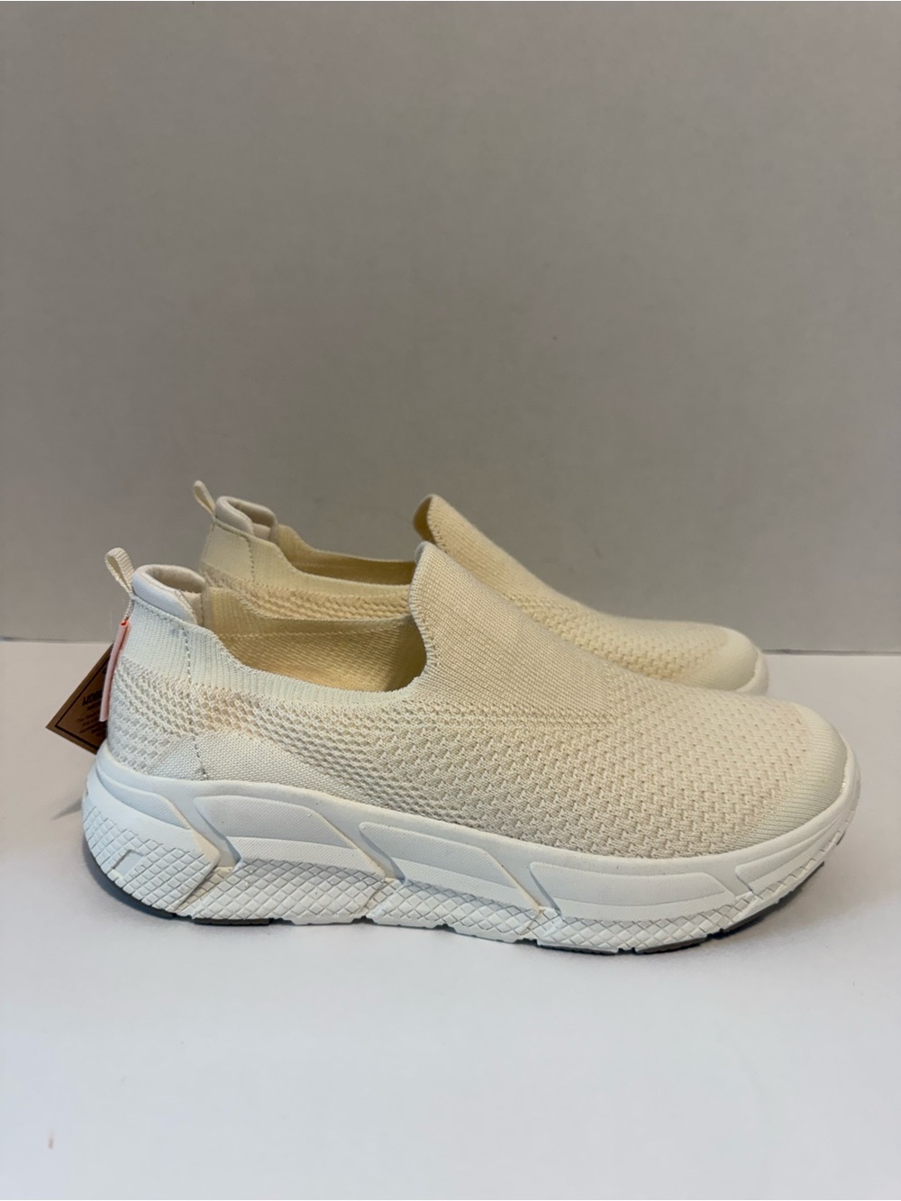 Woolloomooloo Woolf australian merino wool ice white slip on sneakers ladies 7.5